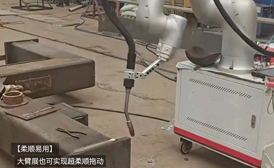 lewin乐玩协作焊接典型应用：立焊转平焊一次成型